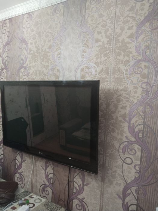 Телевизор LG плазменный