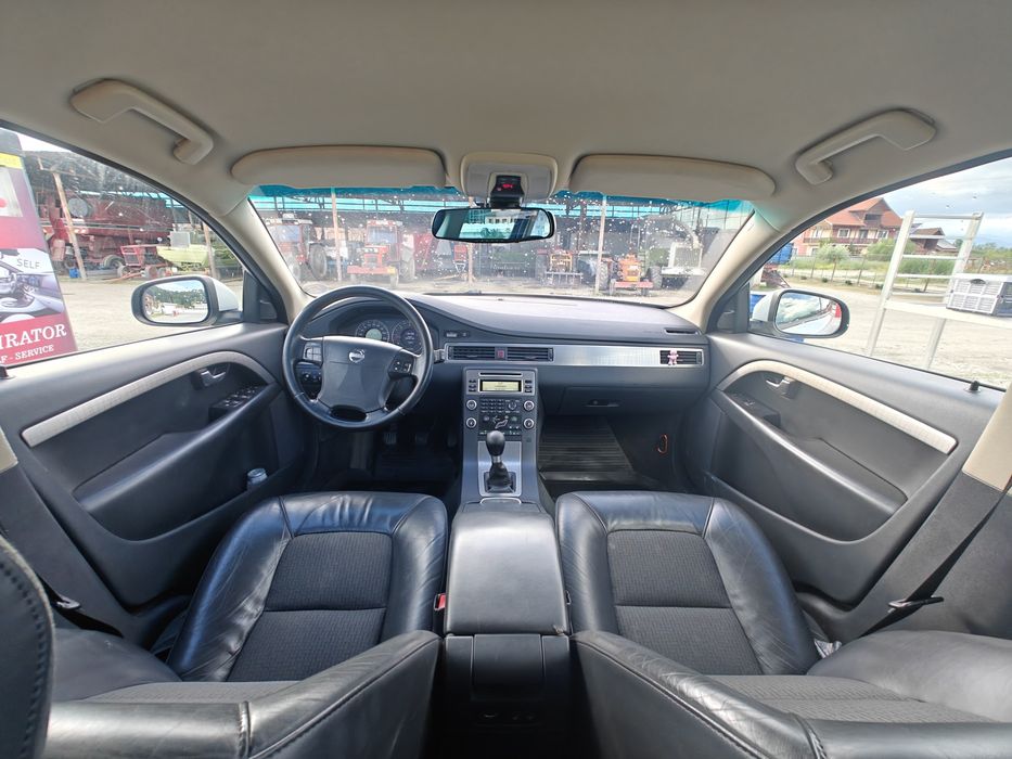VOLVO V70 2009 — imagine 2