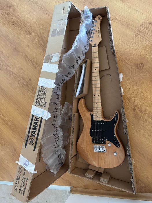 Yamaha Pacifica 112 V Yellow Natural Satin Електрическа китара