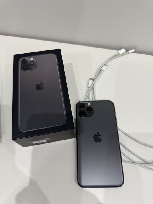 Продам Iphone 11 pro 64г