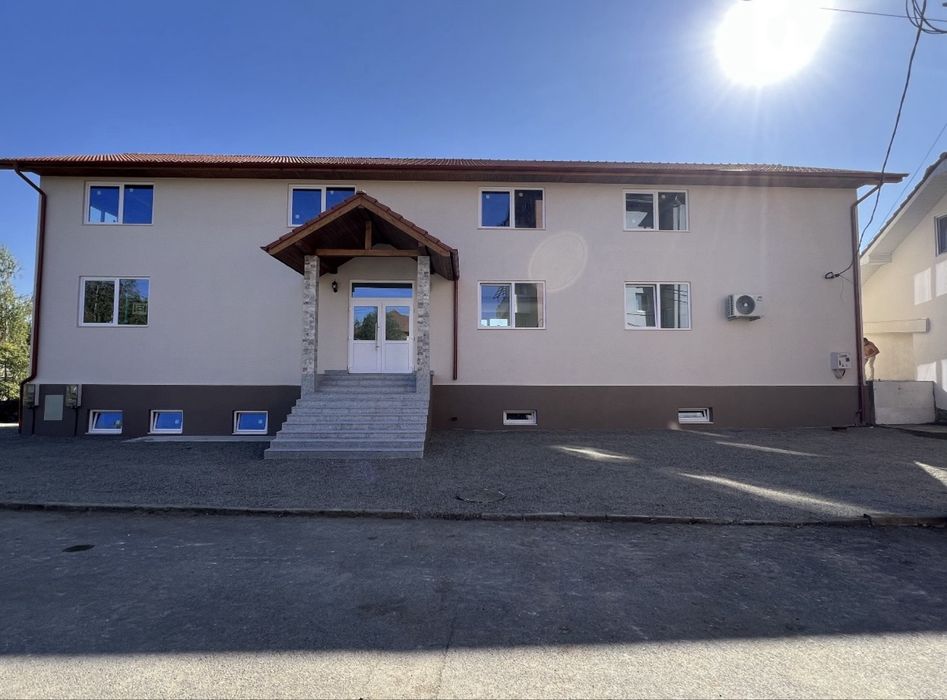 Inchiriez spatiu-spatii comerciale in Alesd (!!!ULTRACENTRAL!!!) -Padurea Neagra-Sinteu si Tetchea