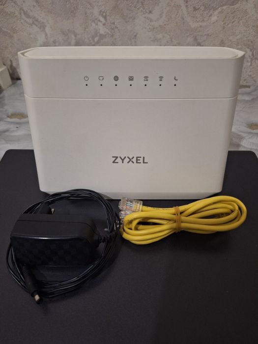 ZYXEL internet router