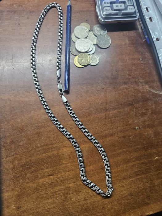 Продам серебряную цепь