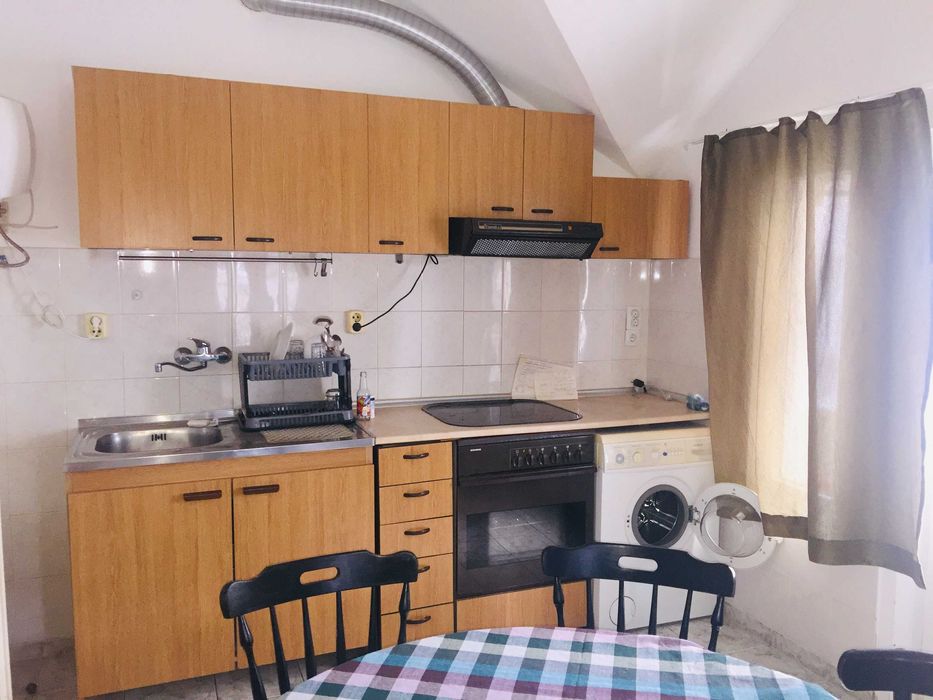 Дава се под наем Двустаен апартамент в Бургас, Център - 55 кв.м за 255 € - Снимка #1