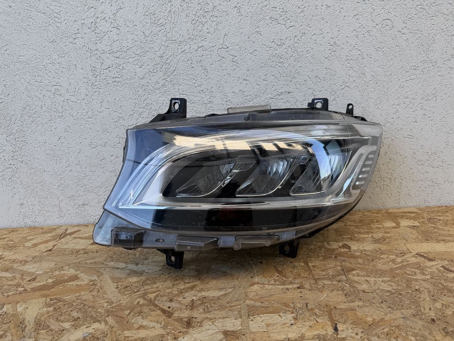 Far stanga Mercedes Sprinter W907 W910 Full LED Original Europa