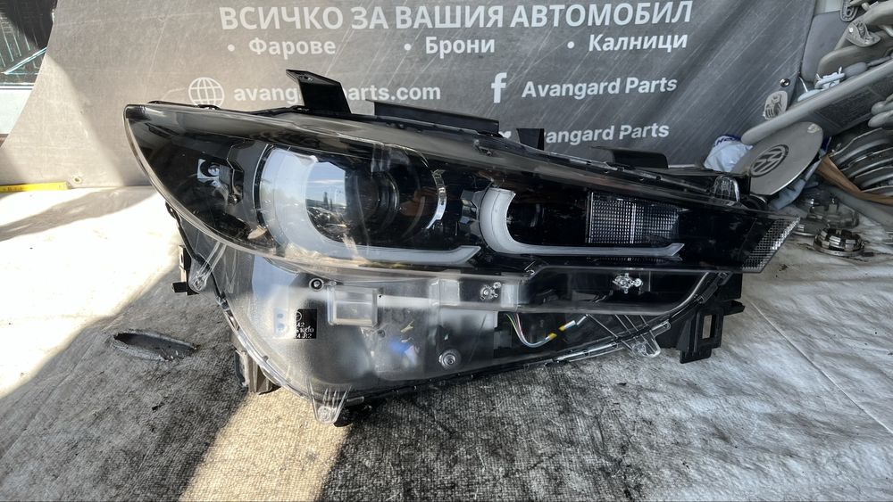 3 броя Десен и ляв фар Mazda CX5 2022-
