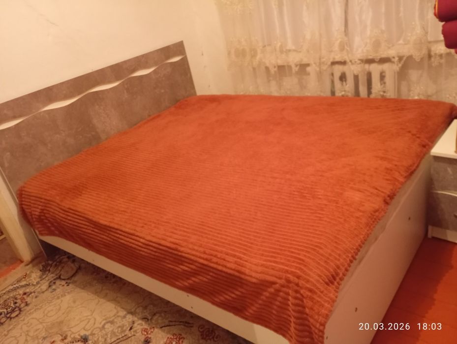 Спальный гарнитур б/у