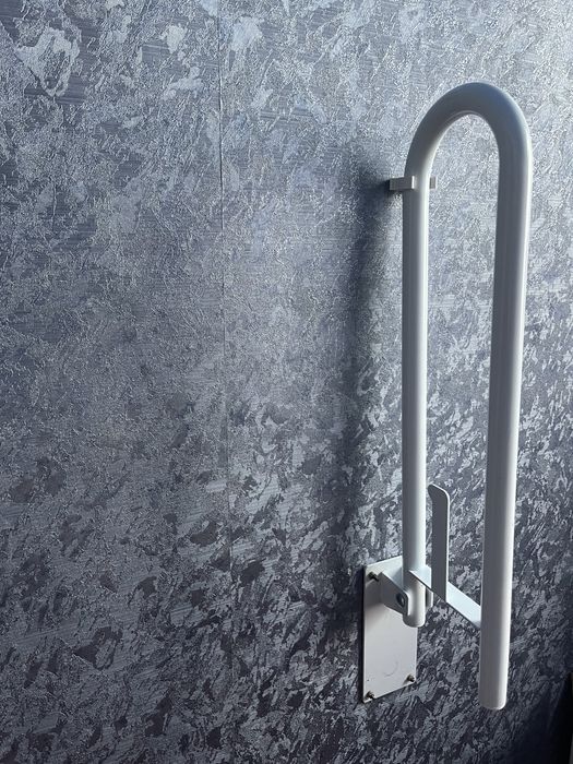 Продаются поручни