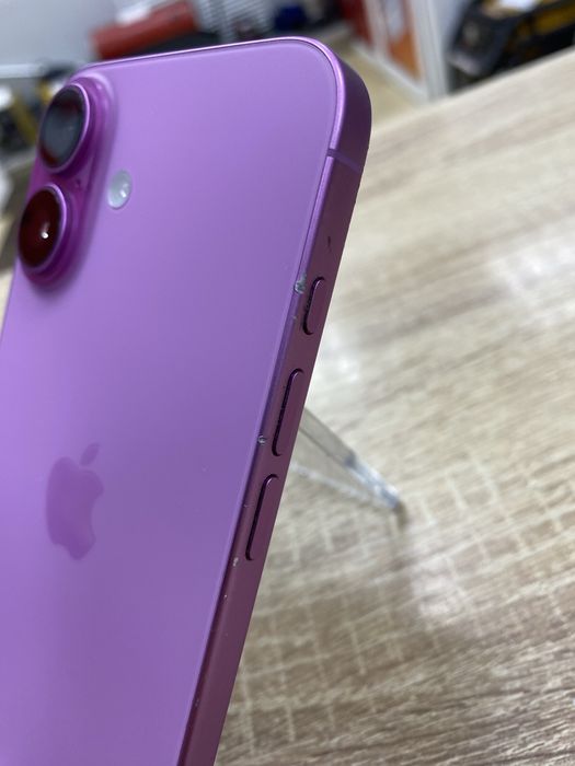 Apple iPhone 16 E-Sim 128Gb (Ос14Б)