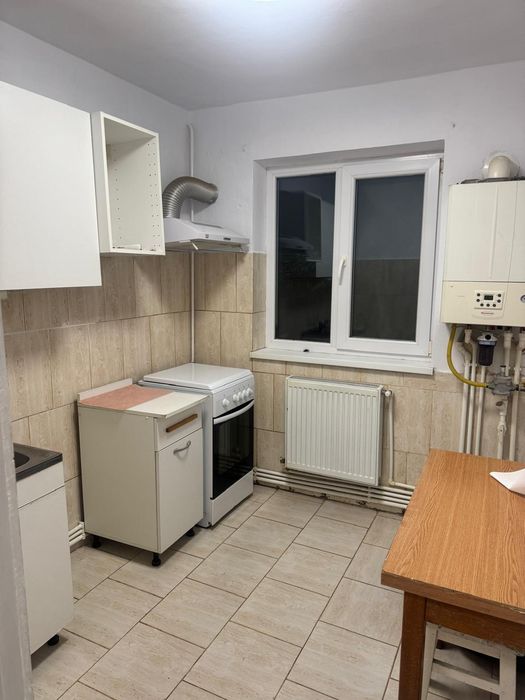 Apartament 2 camere de închiriat