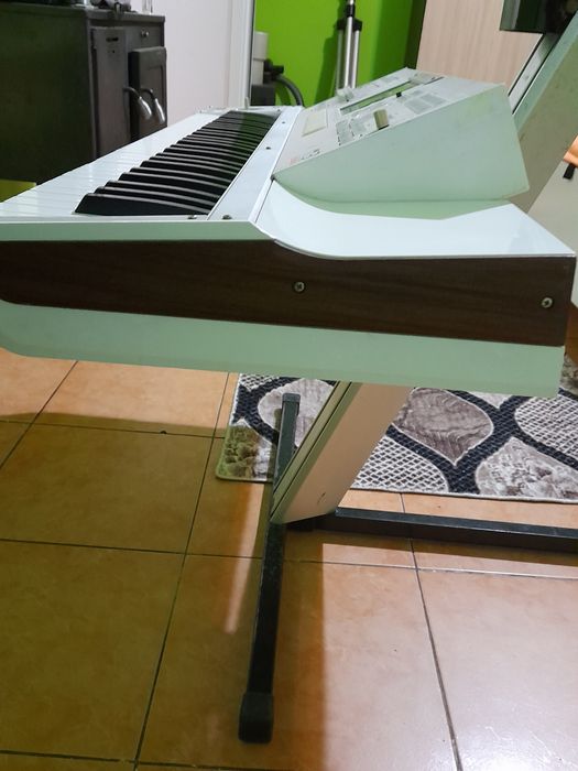 Здравейте продавам Korg m3