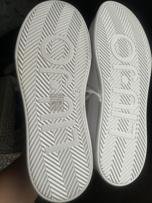 Нови обувки LIU JO