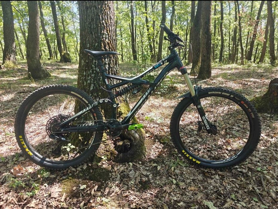 Vand/Schimb bicicleta Specialized Enduro Evo bine intretinuta