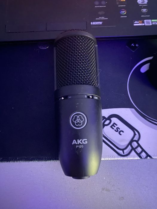 Продам Akg p120 рабочий