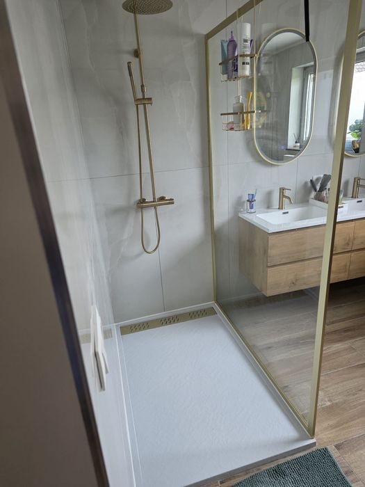 Execut diferite lucrări de construcții