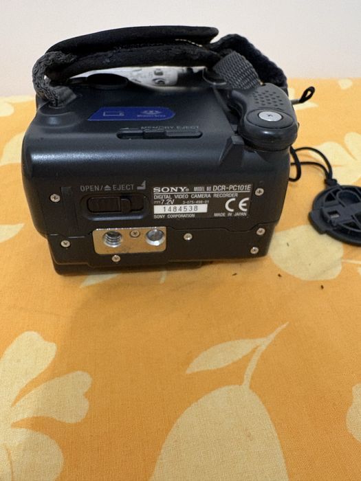 Sony DCR-PC101E – MiniDV цифрова видеокамера