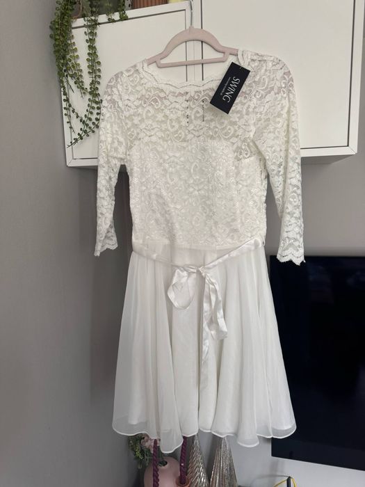 Булченска  сватбена или за кръщене официална бяла рокля SWING