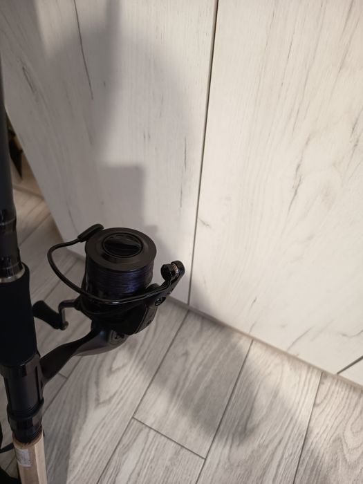 Combo Okuma Custom Black Feeder