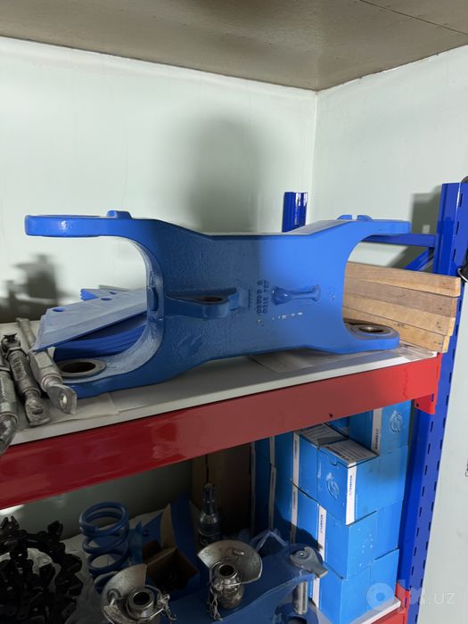 Lemken zapchastlari bor