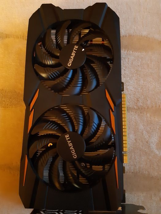 Placi video PC uri