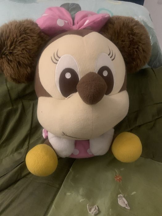 Продается игрушка Мини Маус и несколько игрушек еще в подарок