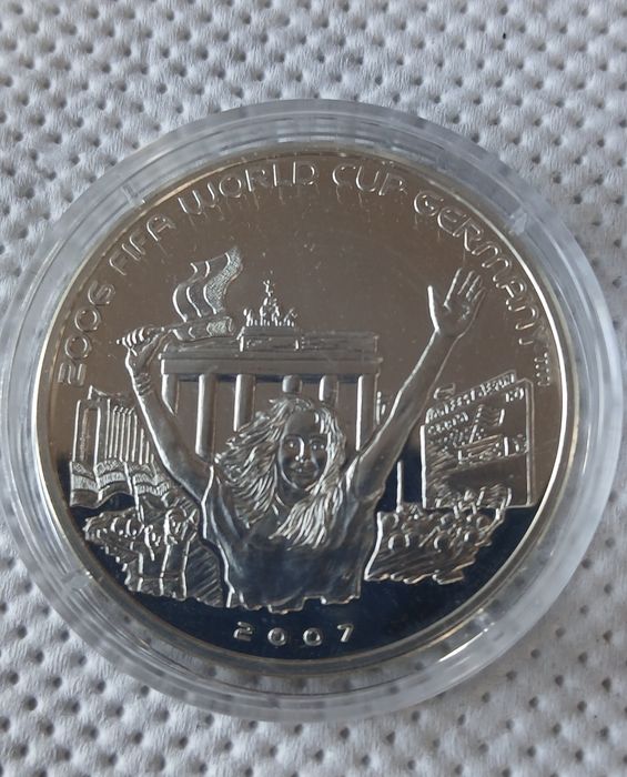 Сребърна монета.