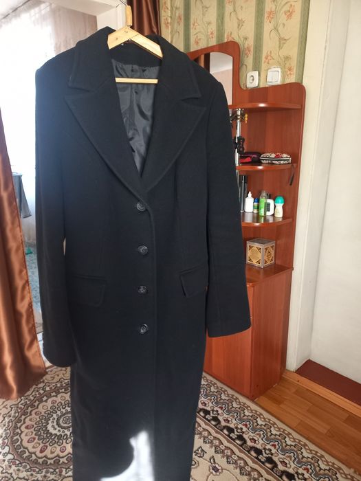 Продам женское пальто