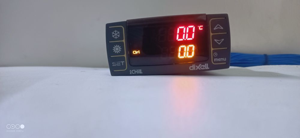 Продавам Dixel iChill IC206CX комплект с кабели и контролери за вентилатори  XV22PK