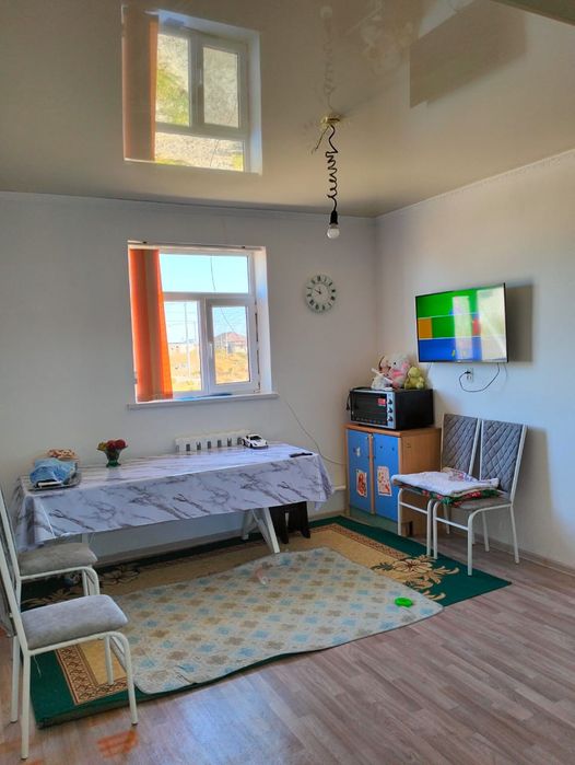 Жер үй сатылады.