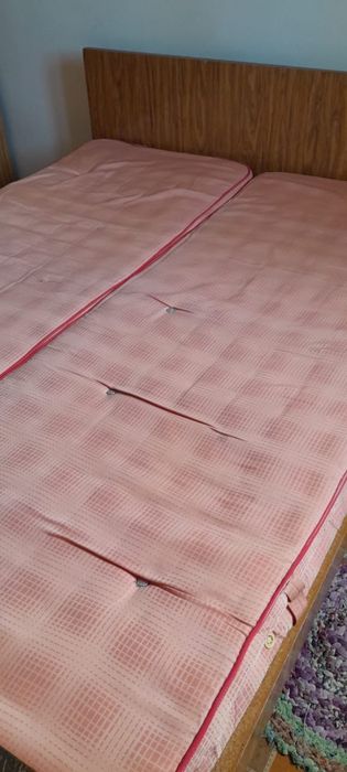 Продается спальная гарнитура