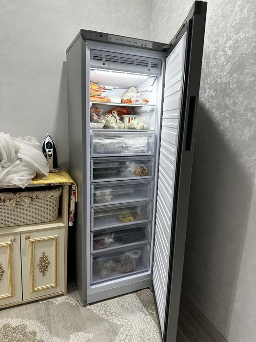 Продам морозильную камеру.