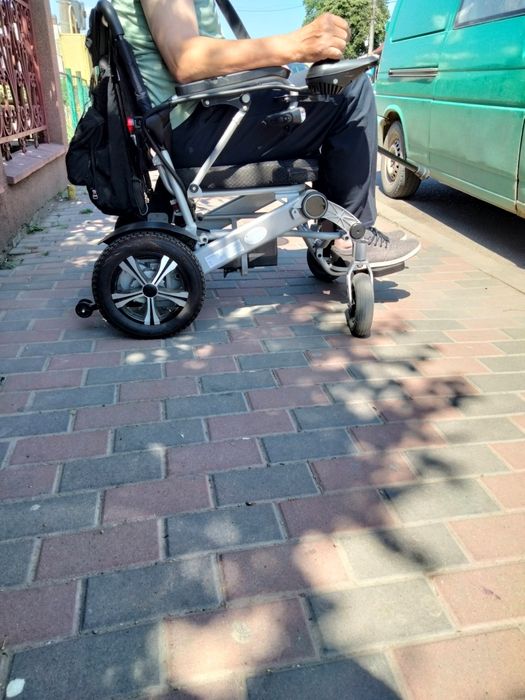 Carucior Electric ptr pers cu probl locomotorii si(sau) handicap