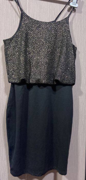 Дамска рокля на презрамки