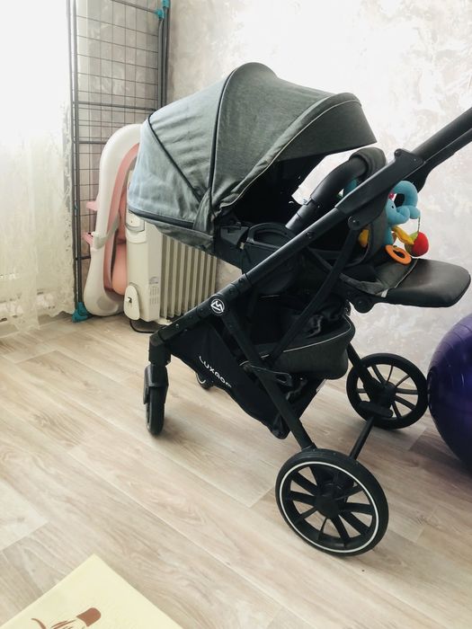 Коляска все сезоная