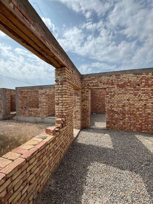 Кирпичный 2,5 сотих ховли уй сотилади