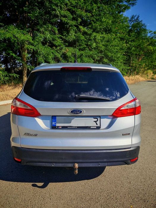 Ford Focus 1.6 TDCi (115 CP) – Masina Intretinuta! Cititi Anuntul .Dublu Climatronic ,  2 seturi roti. Pachet Iarna 192000 KM Reali