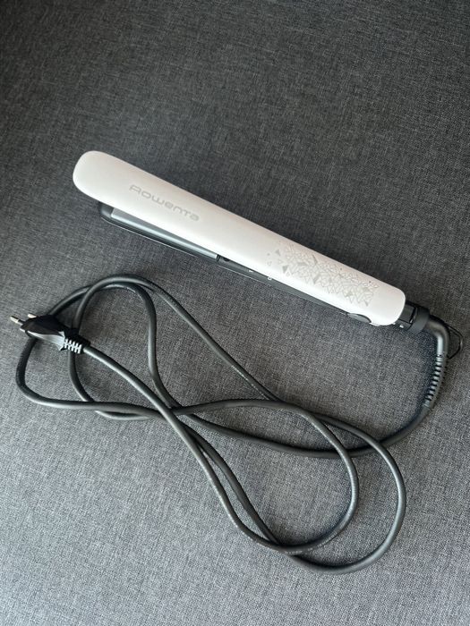 Преса за изправяне на коса Rowenta EasyLiss Promo SF1525F0