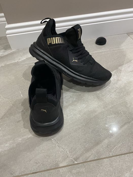 Чанта и маратонки Пума