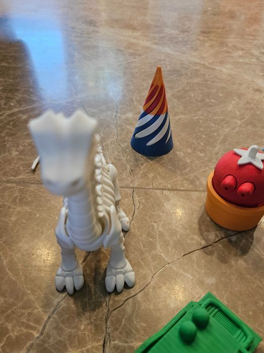 Уникални 3D принтирани играчки и фигурки – различни модели!