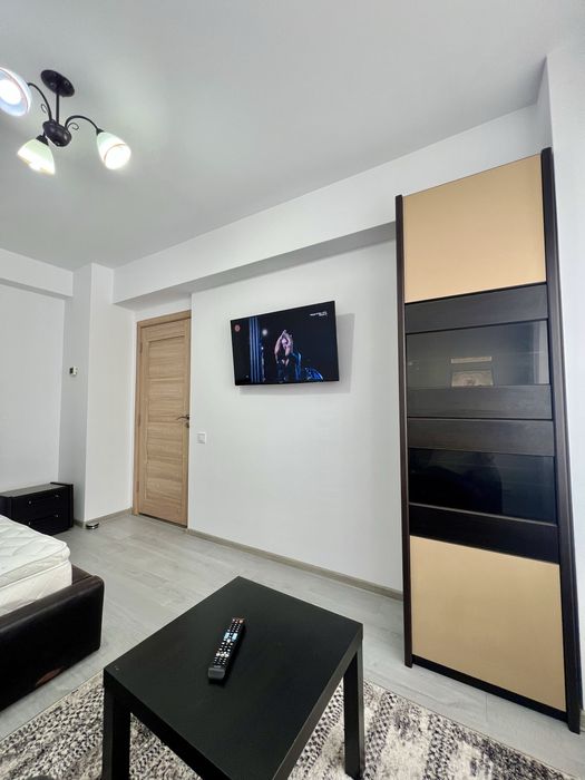 Inchiriez garsonieră bloc nou-cartier Eremia