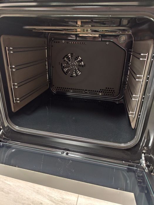 Cuptor electric incorporabil Electrolux SurroundCook® 600 ALB