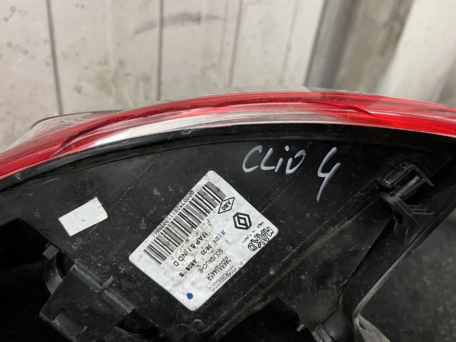 Фар Renault Clio 4