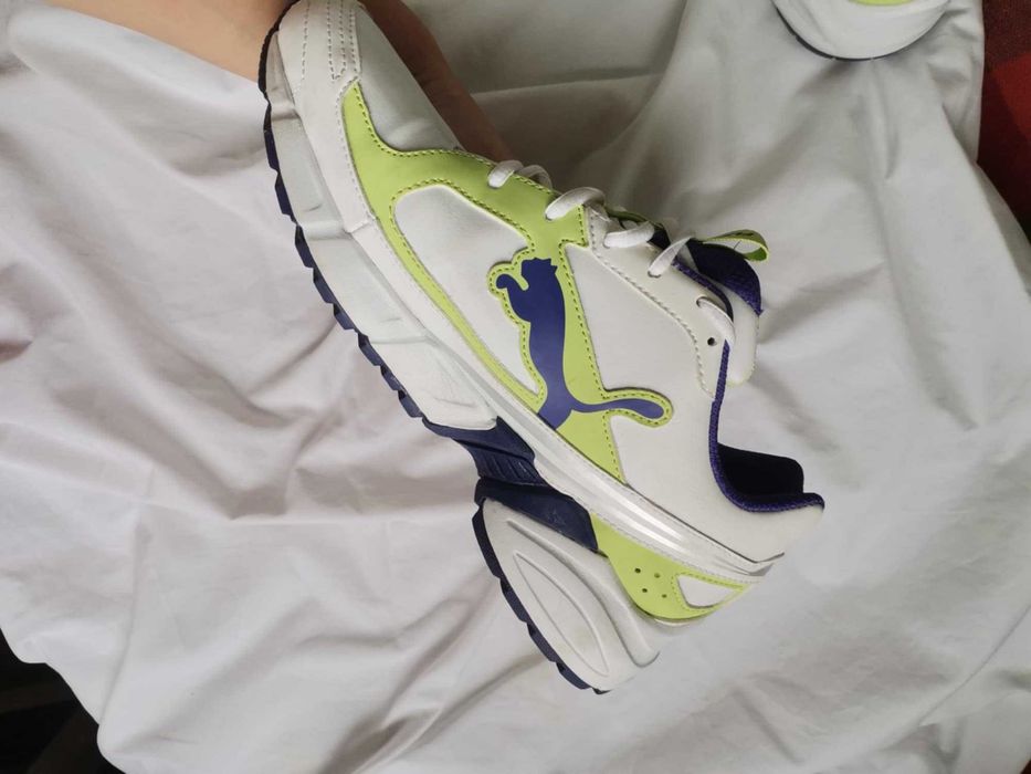 Нови, кожени пума