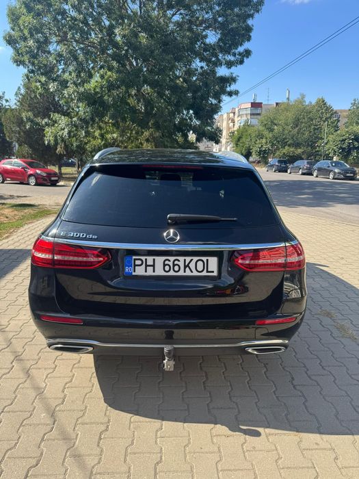 Mercedes-Benz E300 de Exclusive 9G-Tronic Hybrid Plug-in break