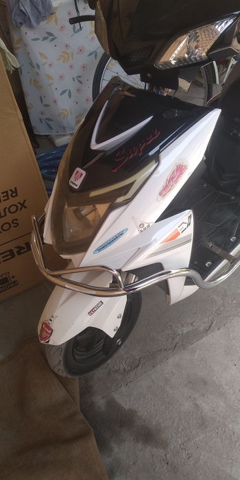 Skuter tesla elektro