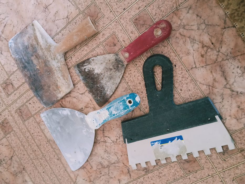 Инструменты  плотника, домашнего  мастера  СССР и  другое.