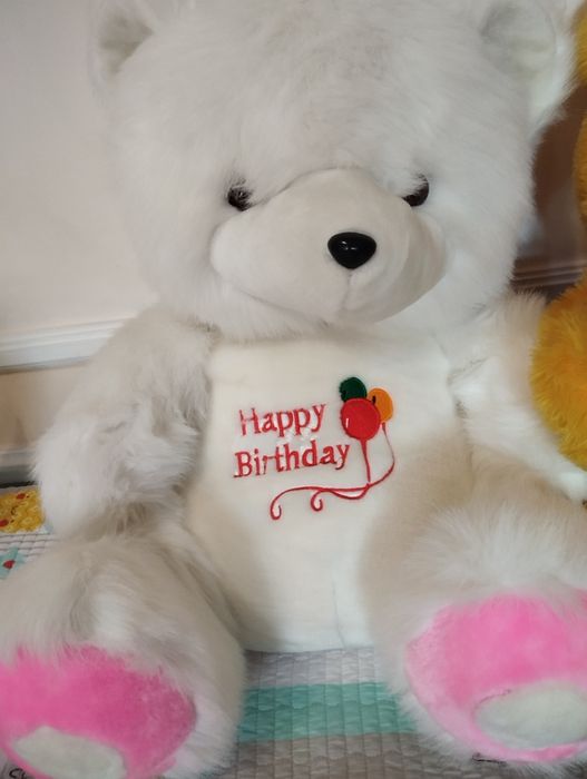 Продается мягкие игрушки мишки.