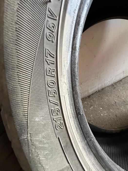 YOKOHAMA   215/50  R 17.