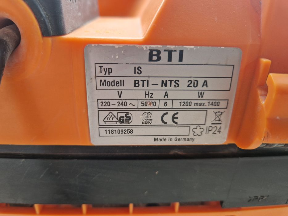 BTI - NTS 20 / aspirator de praf profesional