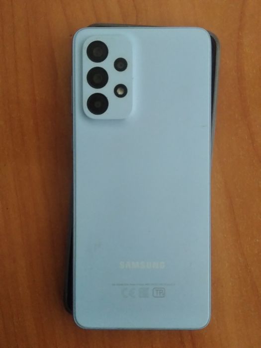 Продам самсунг а 33